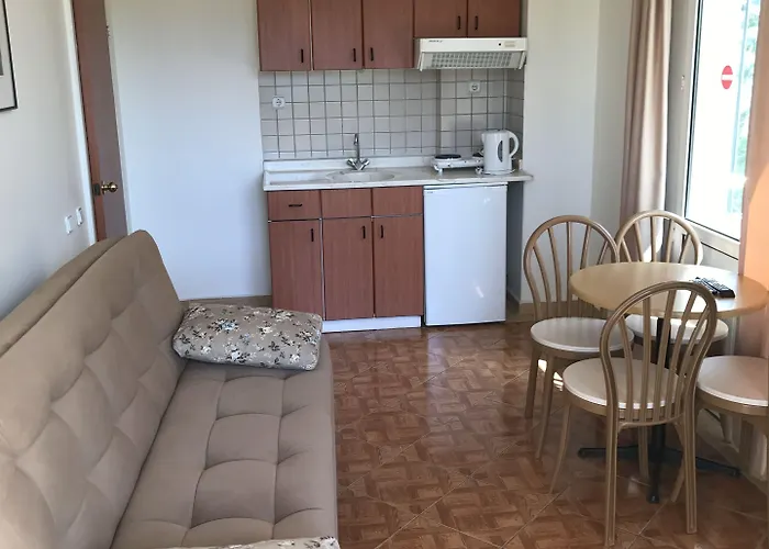 Blue Yacht Marina アパートホテル 3*