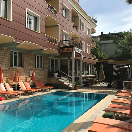 Blue Yacht Marina 3* מרמריס