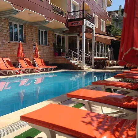 Blue Yacht Marina 4* Μαρμαρίς