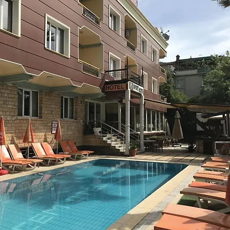 Blue Yacht Marina 4* Μαρμαρίς