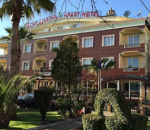 Blue Yacht Marina 3* Μαρμαρίς