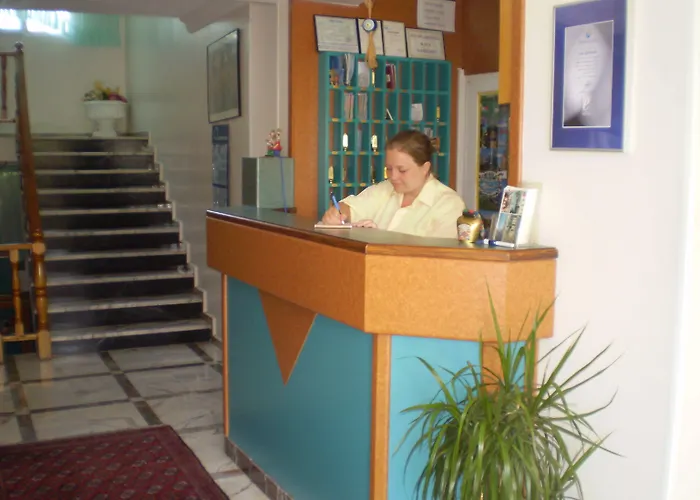 Blue Yacht Marina Aparthotel 3*