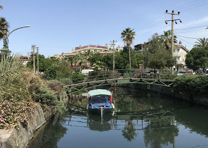 Blue Yacht Marina Ξενοδοχείο με διαμερίσματα 3*