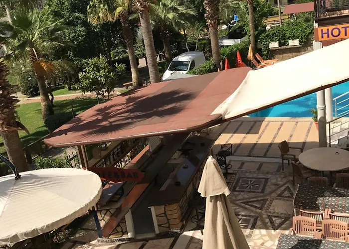 Ξενοδοχείο με διαμερίσματα Blue Yacht Marina Μαρμαρίς